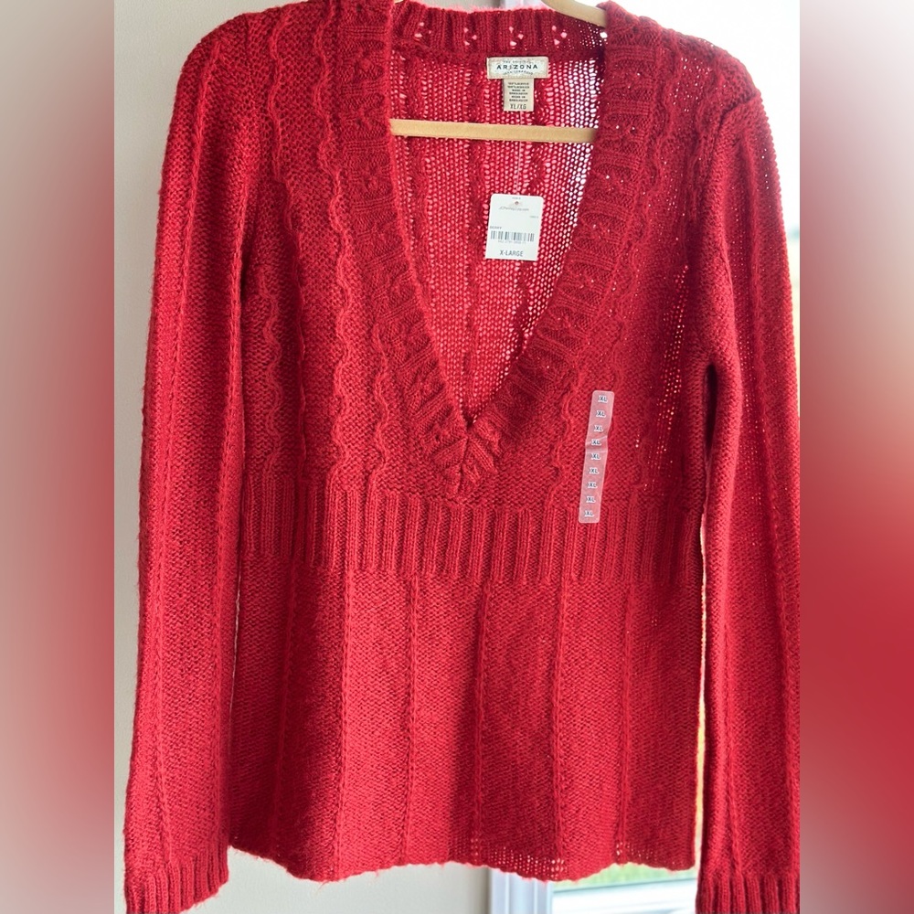 Sweater, NWT, V neck, long sleeve, red soft knit cable designs..